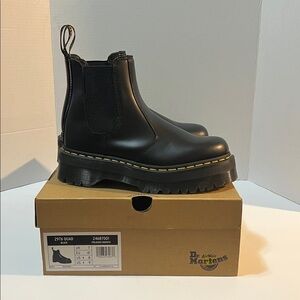 DR MARTENS Polished Smooth Platform Chelsea Boots Size 41